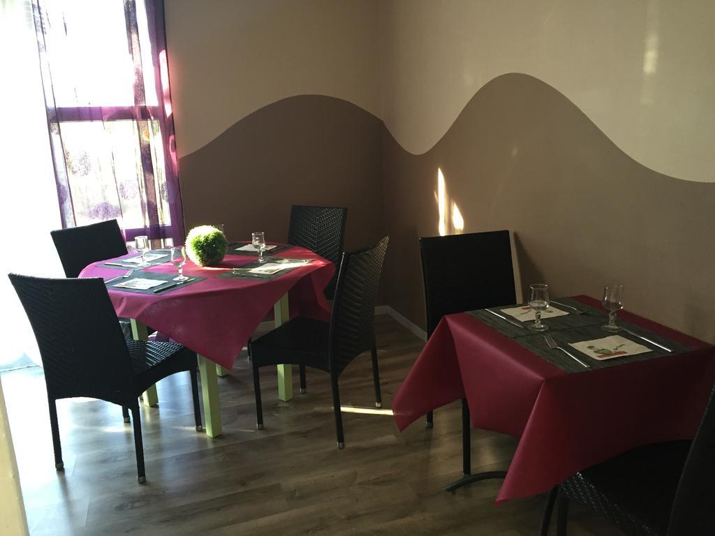Fasthotel Nimes Caissargues Exterior photo