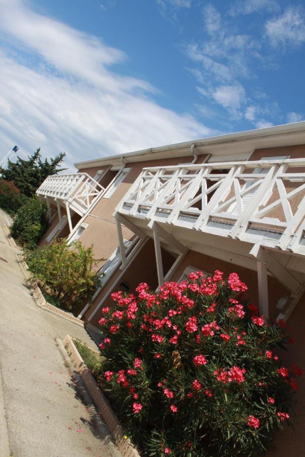 Fasthotel Nimes Caissargues Exterior photo